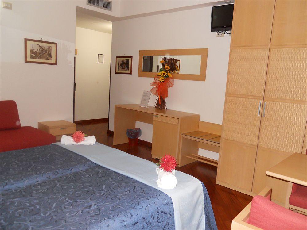 Catania Crossing B&B - Rooms & Comforts Eksteriør bilde