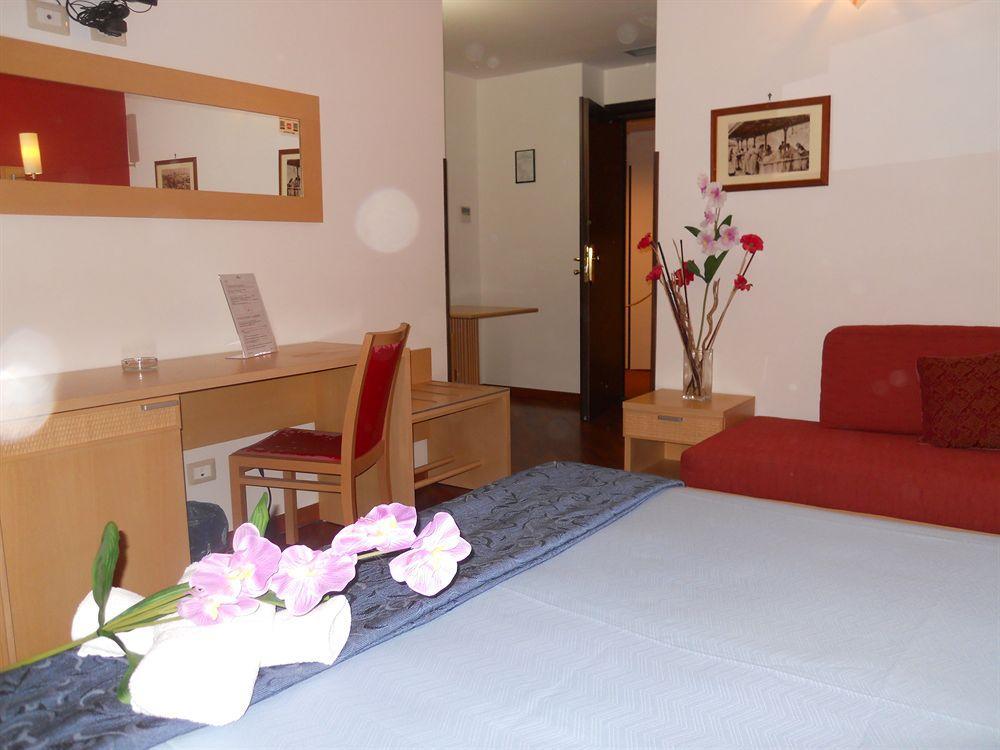 Catania Crossing B&B - Rooms & Comforts Eksteriør bilde