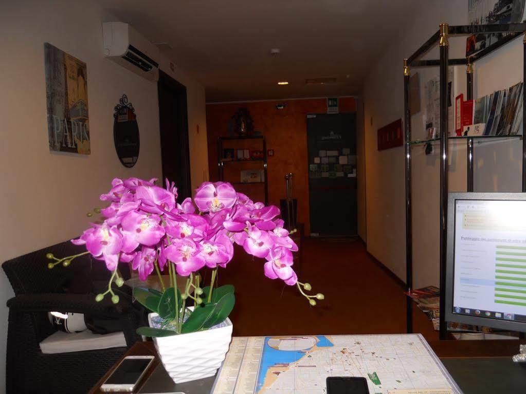 Catania Crossing B&B - Rooms & Comforts Eksteriør bilde