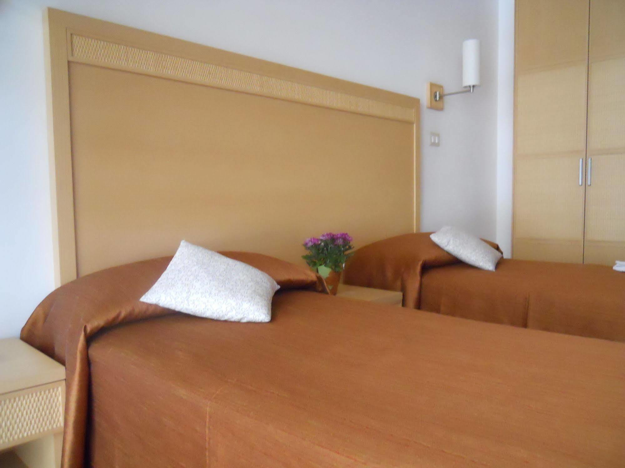Catania Crossing B&B - Rooms & Comforts Eksteriør bilde